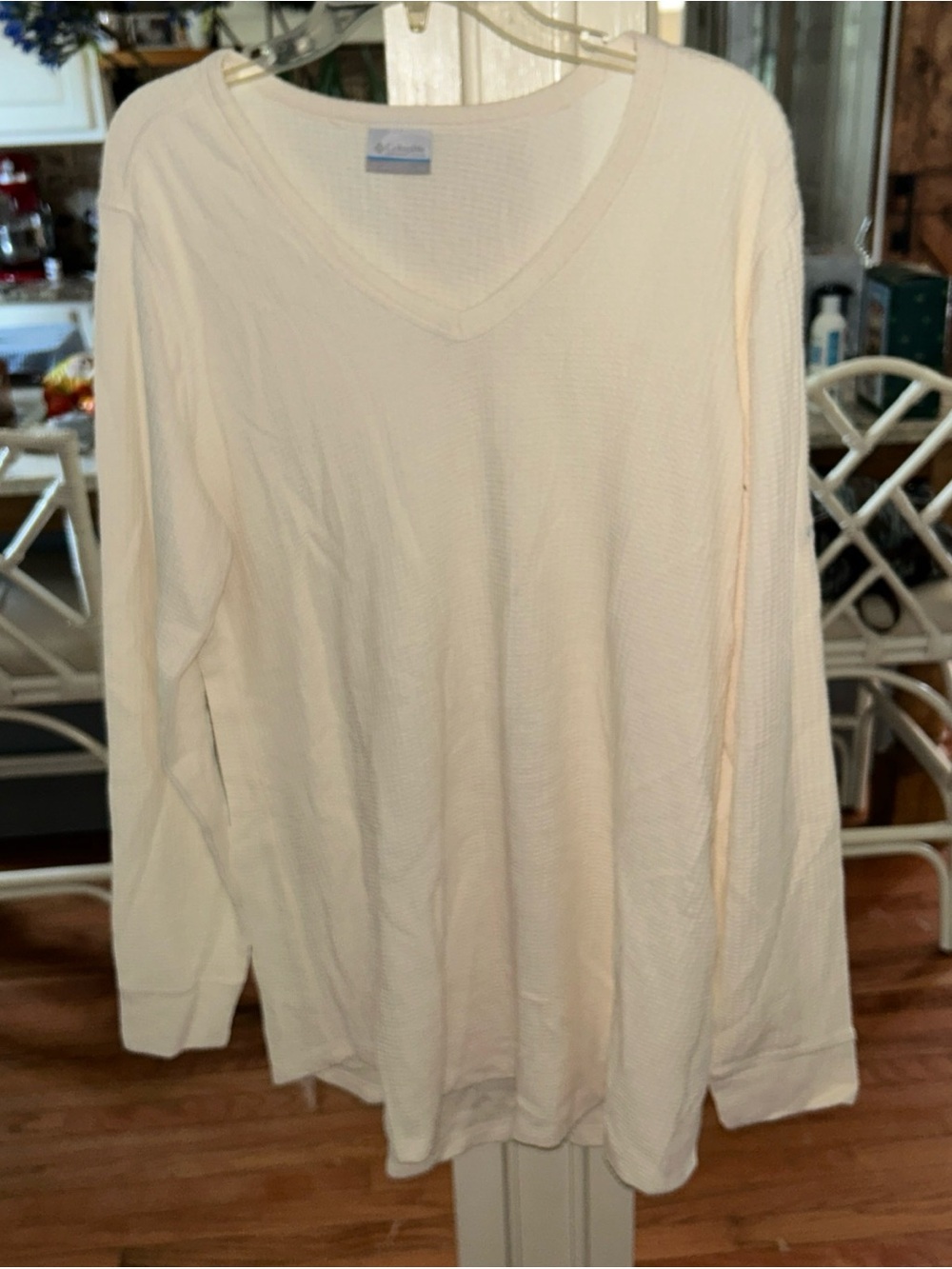 Columbia Off-White Waffle Knit V-Neck Long Sleeve Top
